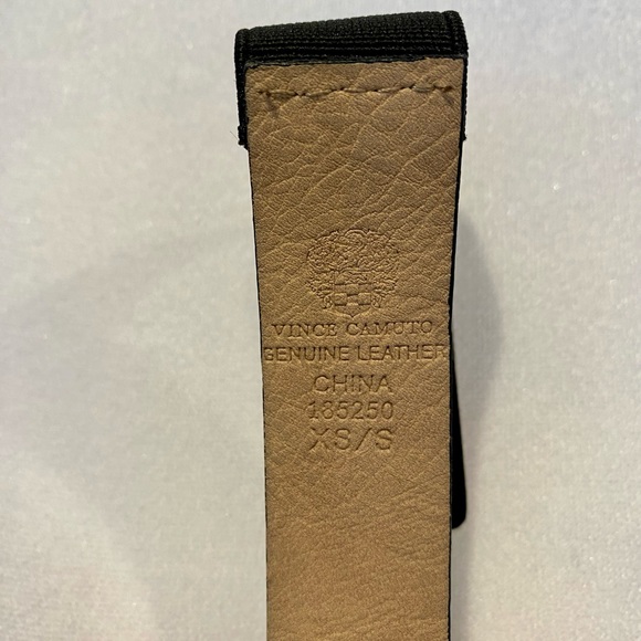 Vince Camuto leather bow belt - Picture 5 of 5